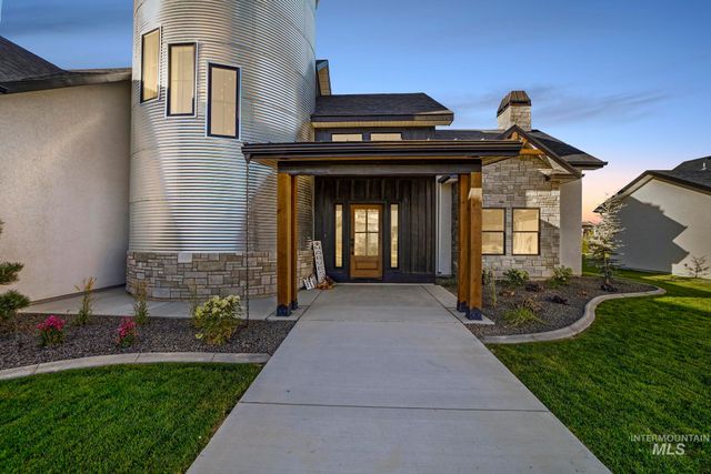 1580 Clear Creek Loop, Twin Falls, ID 83301