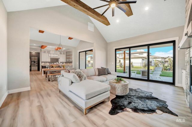 1580 Clear Creek Loop, Twin Falls, ID 83301