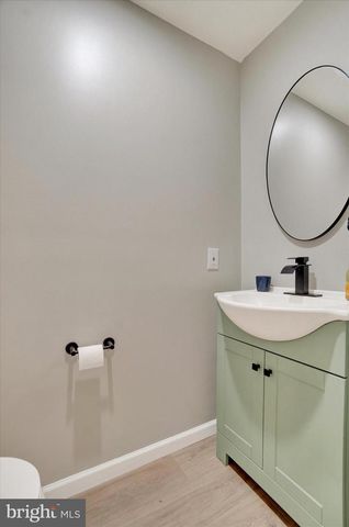 2252 CHESTNUT RD, York, PA 17408