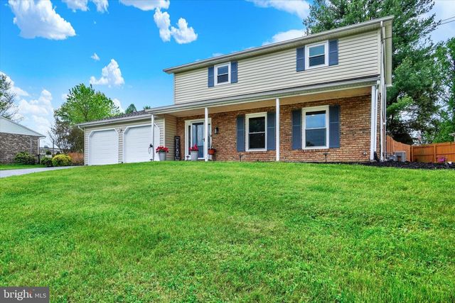 2252 CHESTNUT RD, York, PA 17408