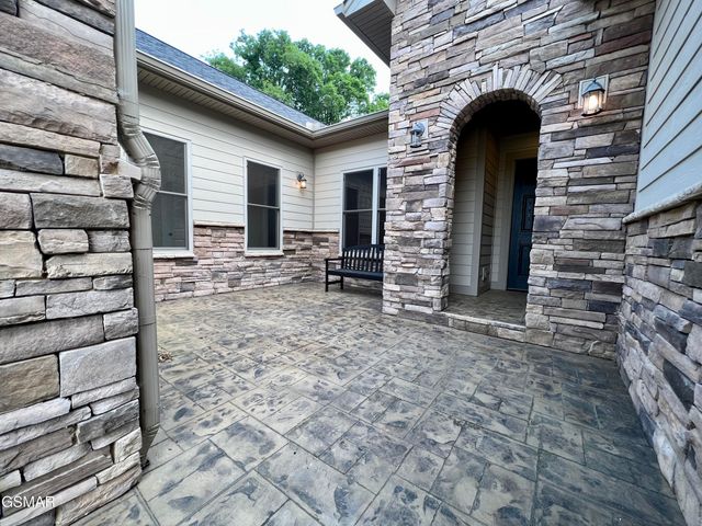 2005 River Mist Circle, New Market, TN 37820