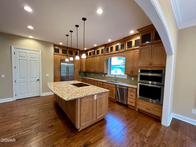 2005 River Mist Circle, New Market, TN 37820