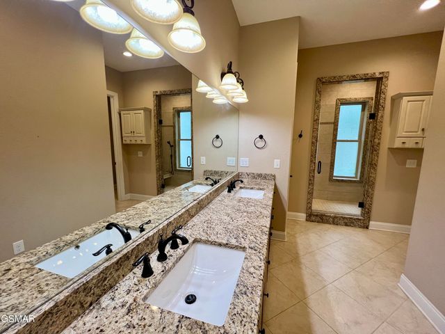 2005 River Mist Circle, New Market, TN 37820