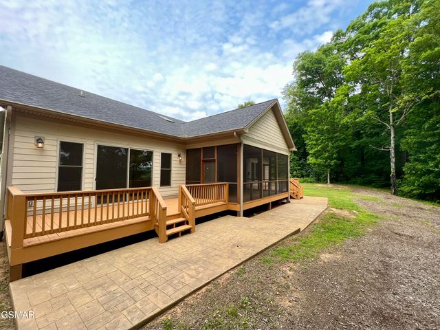 2005 River Mist Circle, New Market, TN 37820