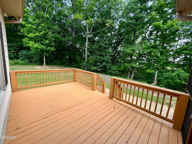 2005 River Mist Circle, New Market, TN 37820