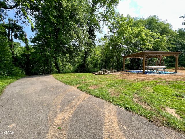 2005 River Mist Circle, New Market, TN 37820