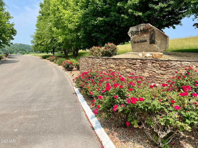 2005 River Mist Circle, New Market, TN 37820