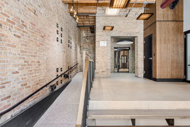 1017 W WASHINGTON Boulevard 2H, Chicago, IL 60607