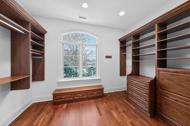 107 Carmela Court, Bloomingdale, IL 60108