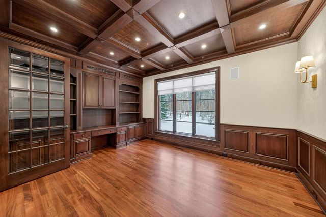 107 Carmela Court, Bloomingdale, IL 60108