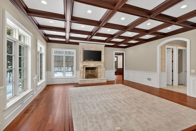 107 Carmela Court, Bloomingdale, IL 60108