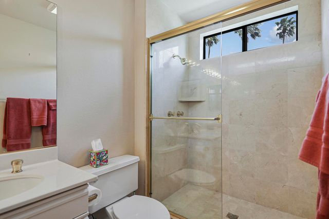 54721 Inverness Way, La Quinta, CA 92253