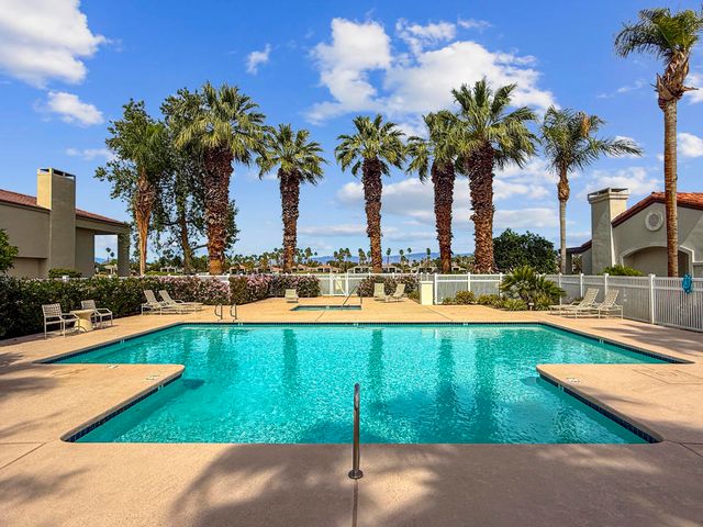 54721 Inverness Way, La Quinta, CA 92253