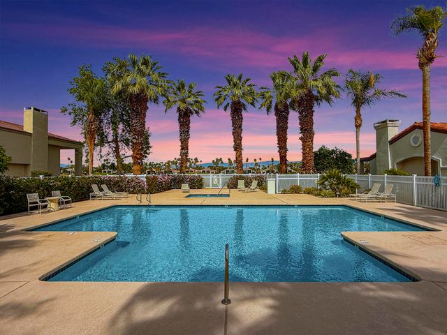 54721 Inverness Way, La Quinta, CA 92253