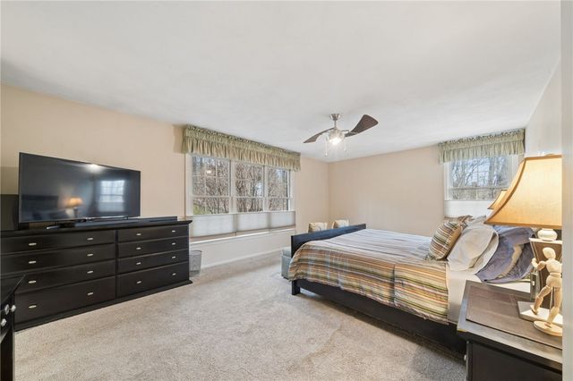 4948 Simmons Cir, Export, PA 15632