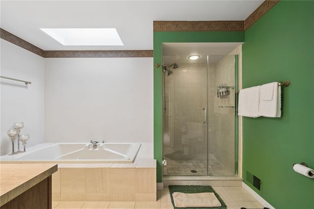 4948 Simmons Cir, Export, PA 15632