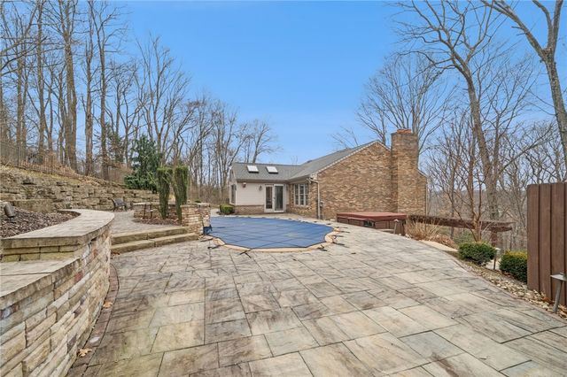 4948 Simmons Cir, Export, PA 15632