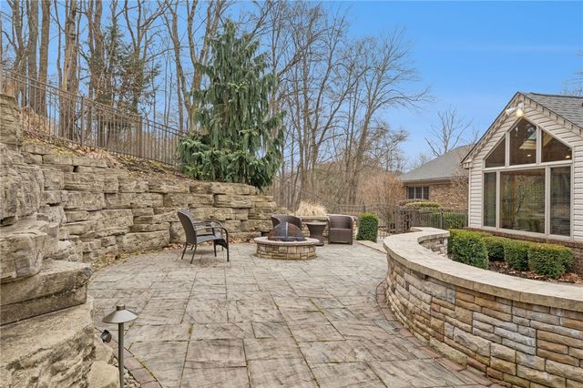 4948 Simmons Cir, Export, PA 15632