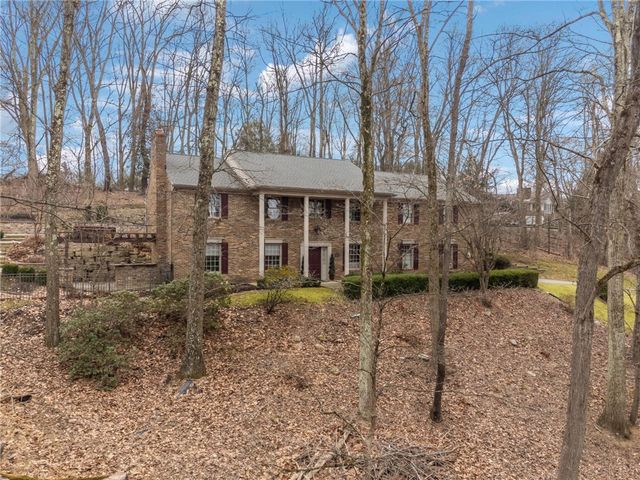 4948 Simmons Cir, Export, PA 15632