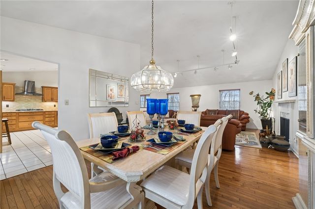 4948 Simmons Cir, Export, PA 15632