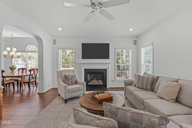 8601 Barrett Hall Lane, Wake Forest, NC 27587