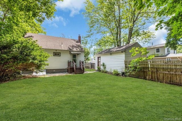 96 Washington Drive, Mastic Beach, NY 11951