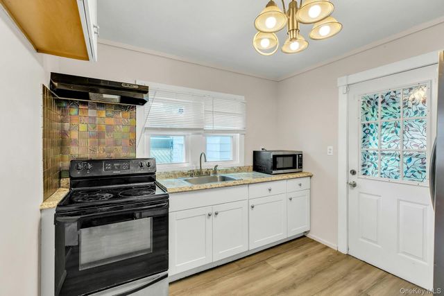 96 Washington Drive, Mastic Beach, NY 11951
