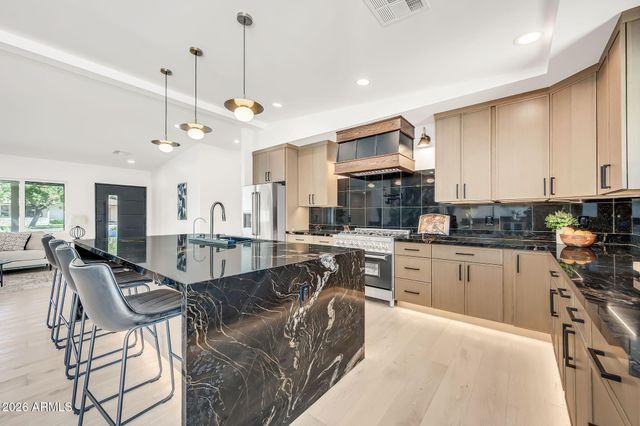 5125 E MULBERRY Drive, Phoenix, AZ 85018