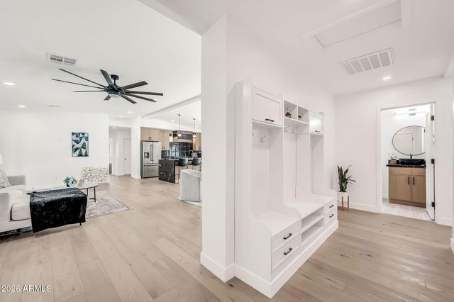 5125 E MULBERRY Drive, Phoenix, AZ 85018