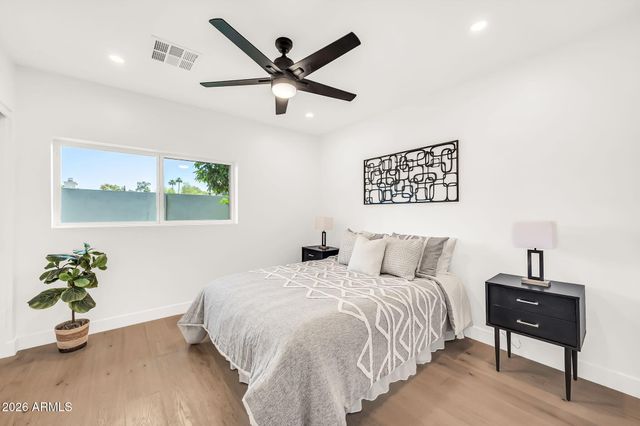 5125 E MULBERRY Drive, Phoenix, AZ 85018