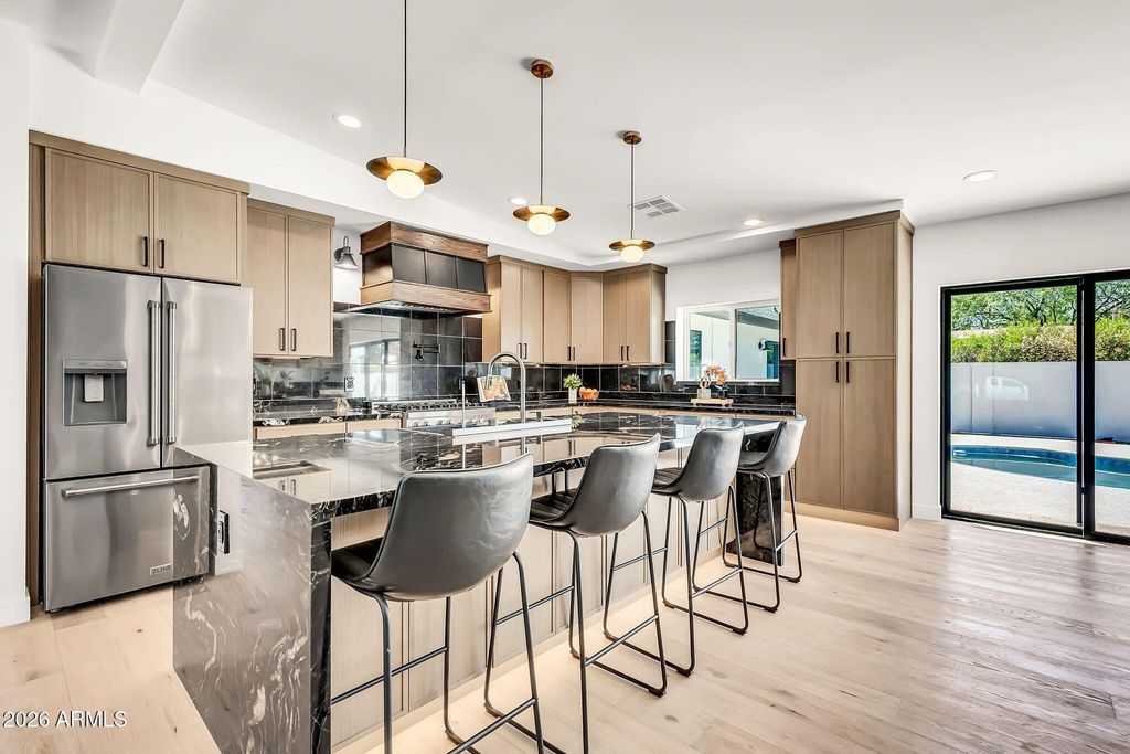 Image 2 of property listing at 5125 E MULBERRY Drive, Phoenix, AZ 85018