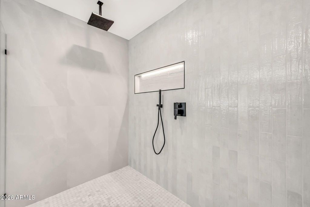 Image 24 of property listing at 5125 E MULBERRY Drive, Phoenix, AZ 85018