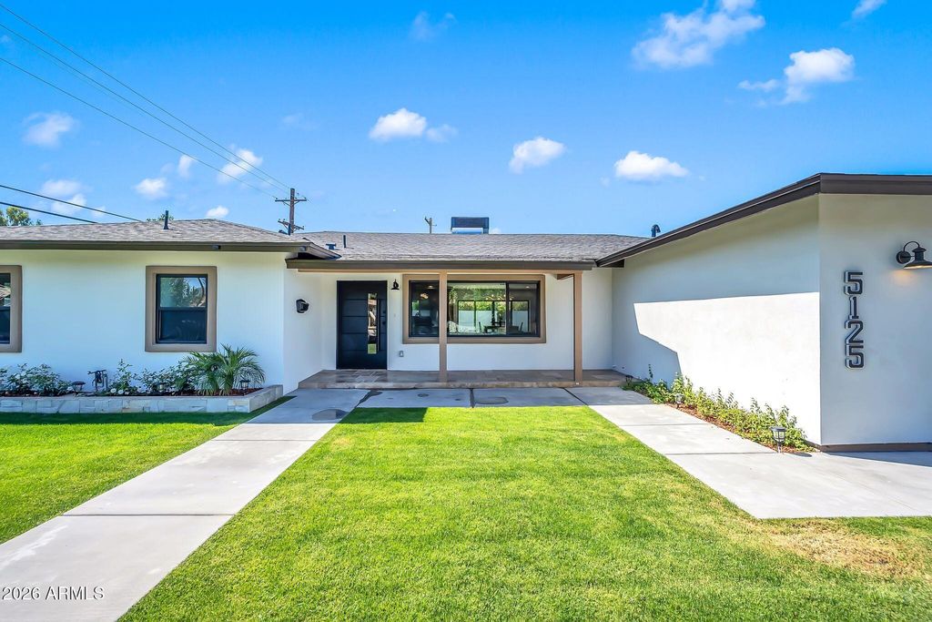 Image 6 of property listing at 5125 E MULBERRY Drive, Phoenix, AZ 85018