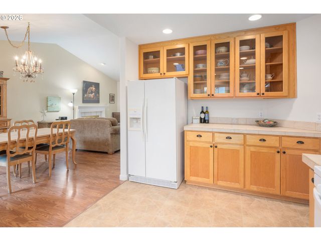 2418 KALMIA St, Eugene, OR 97404