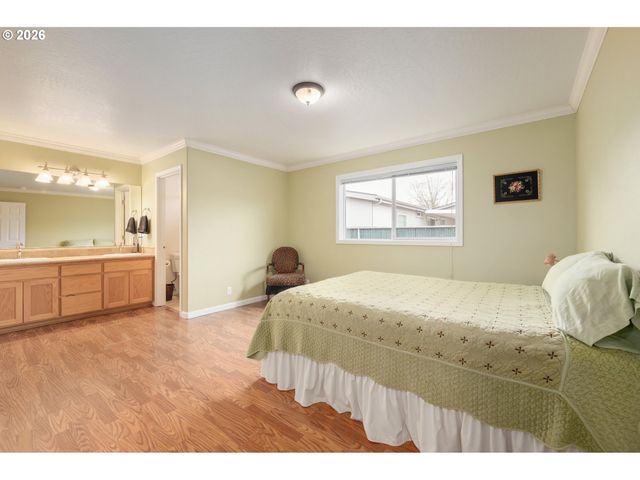 2418 KALMIA St, Eugene, OR 97404