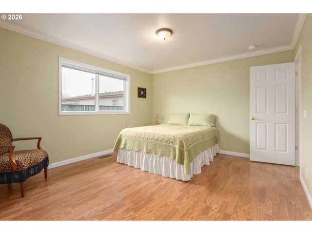 2418 KALMIA St, Eugene, OR 97404