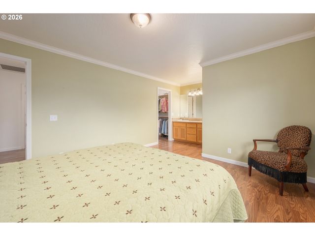 2418 KALMIA St, Eugene, OR 97404