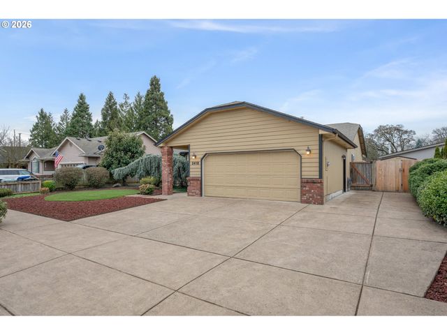 2418 KALMIA St, Eugene, OR 97404