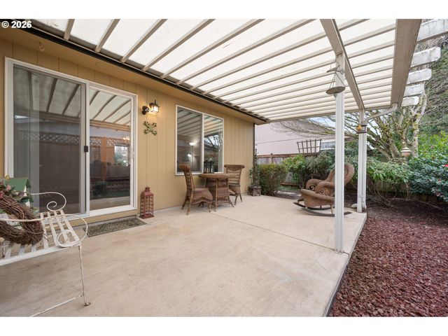 2418 KALMIA St, Eugene, OR 97404