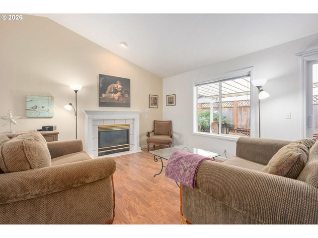 2418 KALMIA St, Eugene, OR 97404