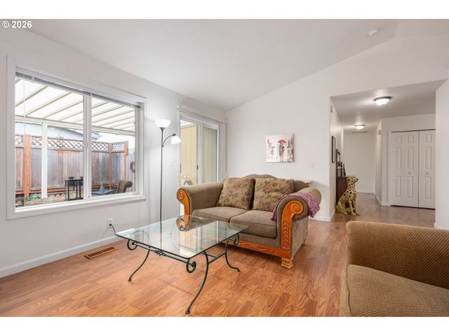 2418 KALMIA St, Eugene, OR 97404