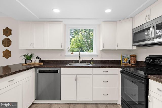 402 S CHERRY GROVE AVE, Annapolis, MD 21401