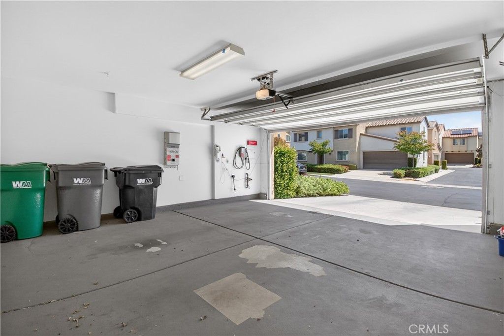 Image 11 of property listing at 1425 Allium Court, Beaumont, CA 92223