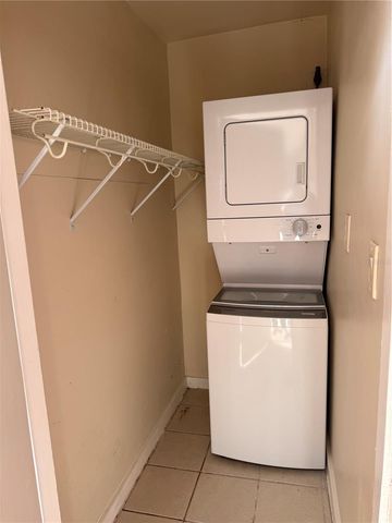21038 VOYAGER BOULEVARD 4, Land O Lakes, FL 34638