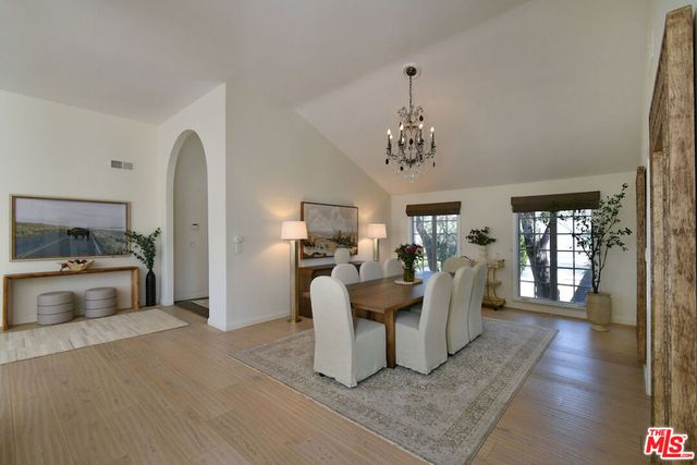 3635 Fawndale Place, Sherman Oaks, CA 91403