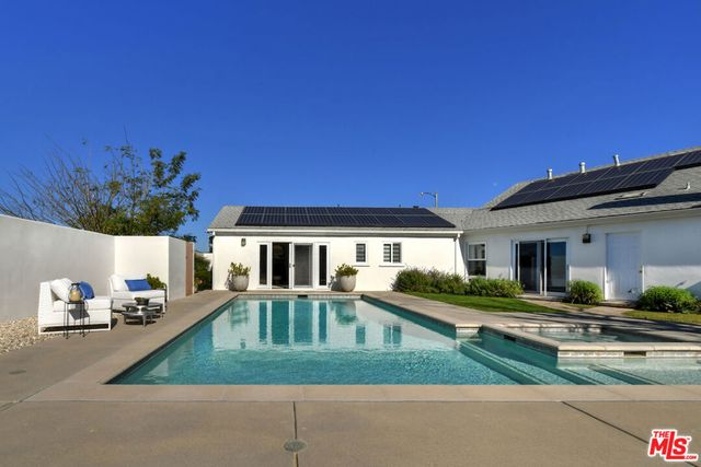 3635 Fawndale Place, Sherman Oaks, CA 91403