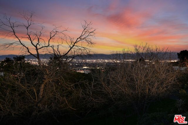 3635 Fawndale Place, Sherman Oaks, CA 91403