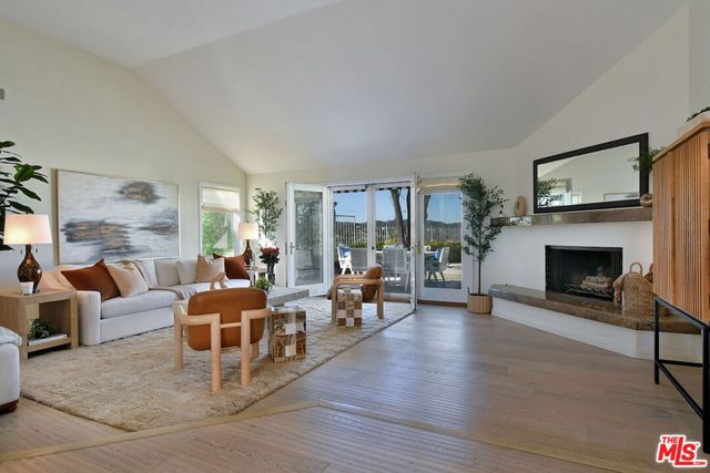 3635 Fawndale Place, Sherman Oaks, CA 91403