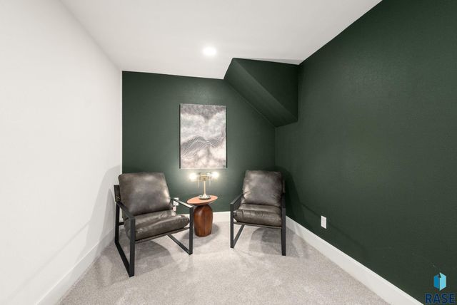 515 Nesmith Ave Avenue, Sioux Falls, SD 57103