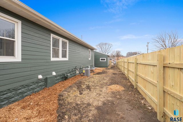 515 Nesmith Ave Avenue, Sioux Falls, SD 57103